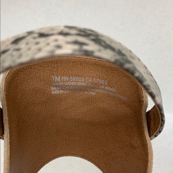 Nordstrom’s BP Lena Wedge Sandal. Size 7 - Picture 6 of 6